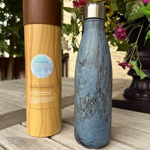 NWT Swell Double Walled Stainless Steel Water Bottle. 17oz/500ml. 10 1/2 “tall.